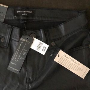 Black skinny Banana Republic coated jeans